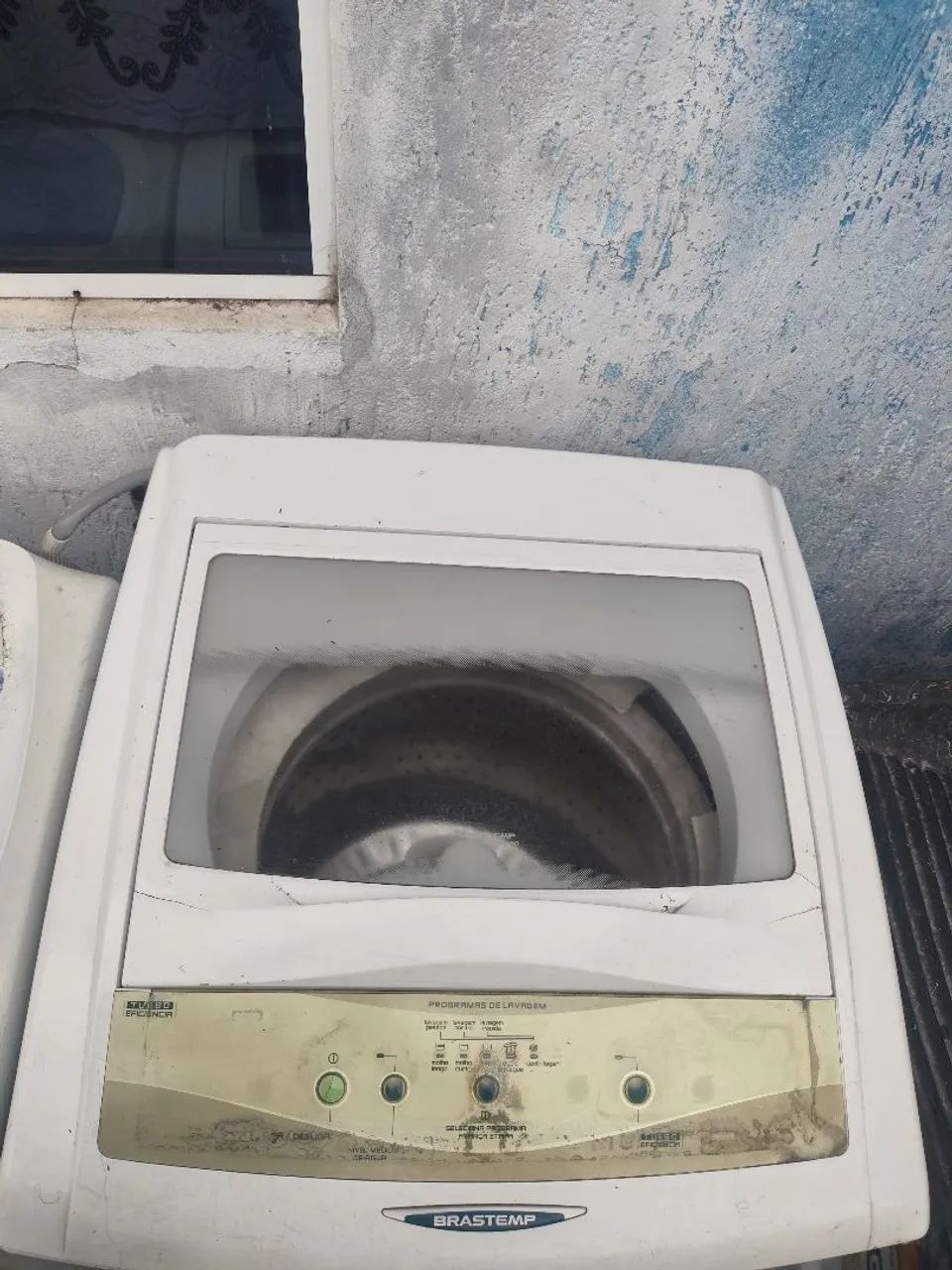 Lava roupa 
