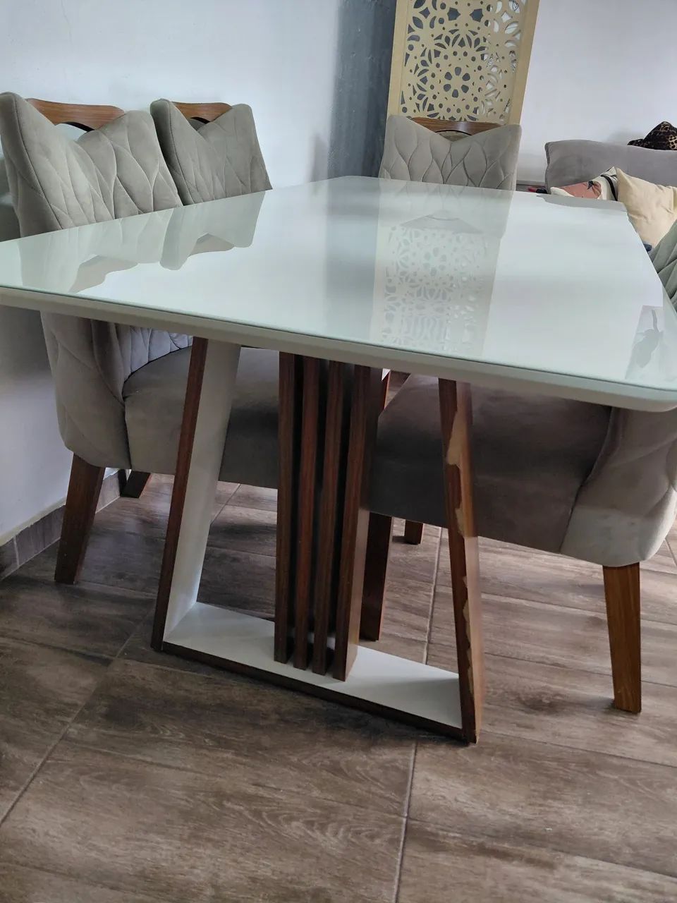 Mesa de vidro + 6 cadeiras. Usado em bom estado - Foto 3