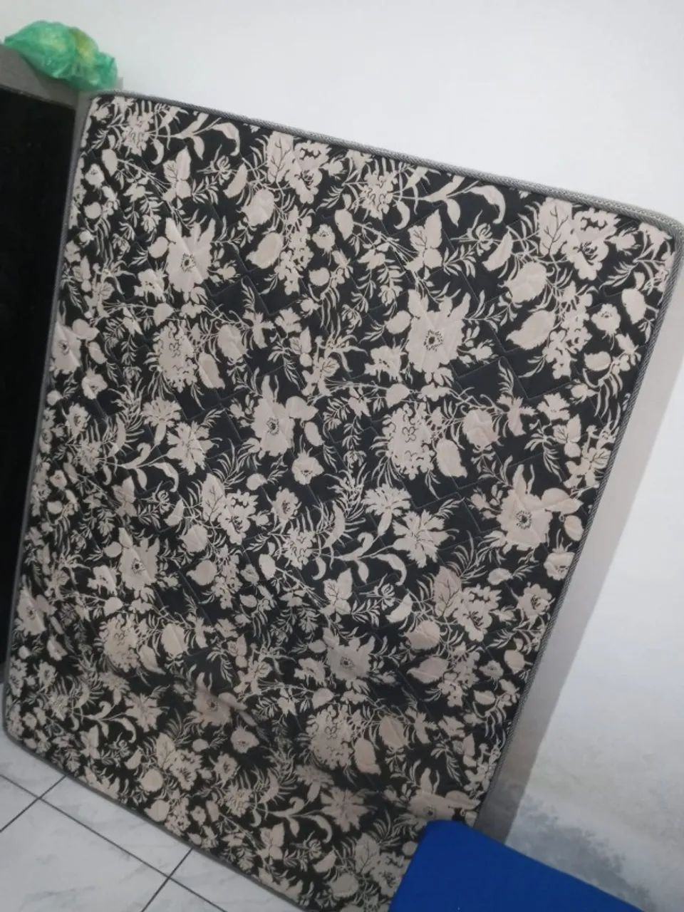 Colchão de casal de espuma 