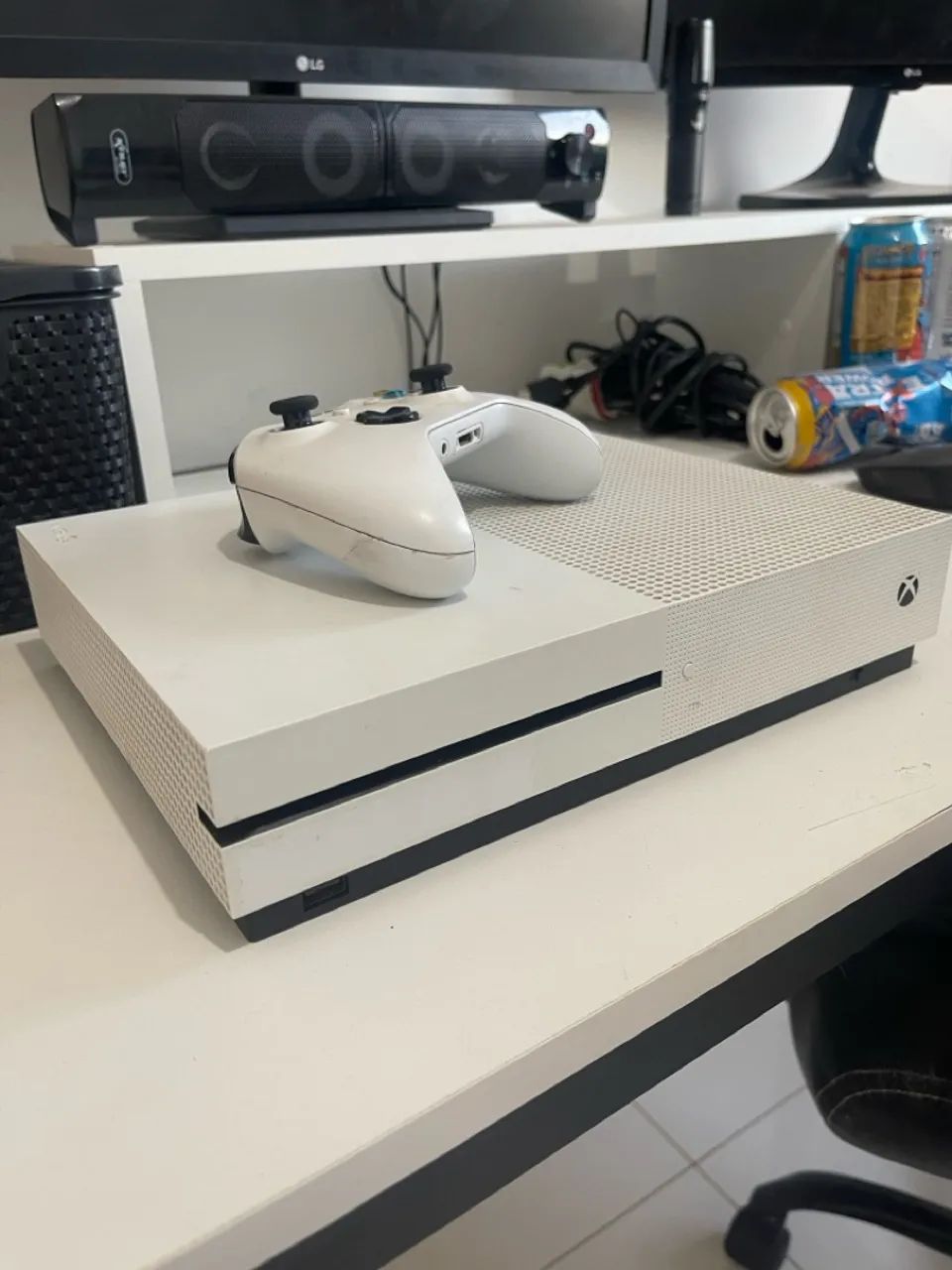 X Box One 