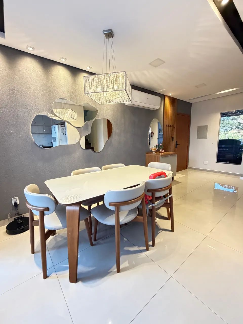 Casa em condomínio fechado 