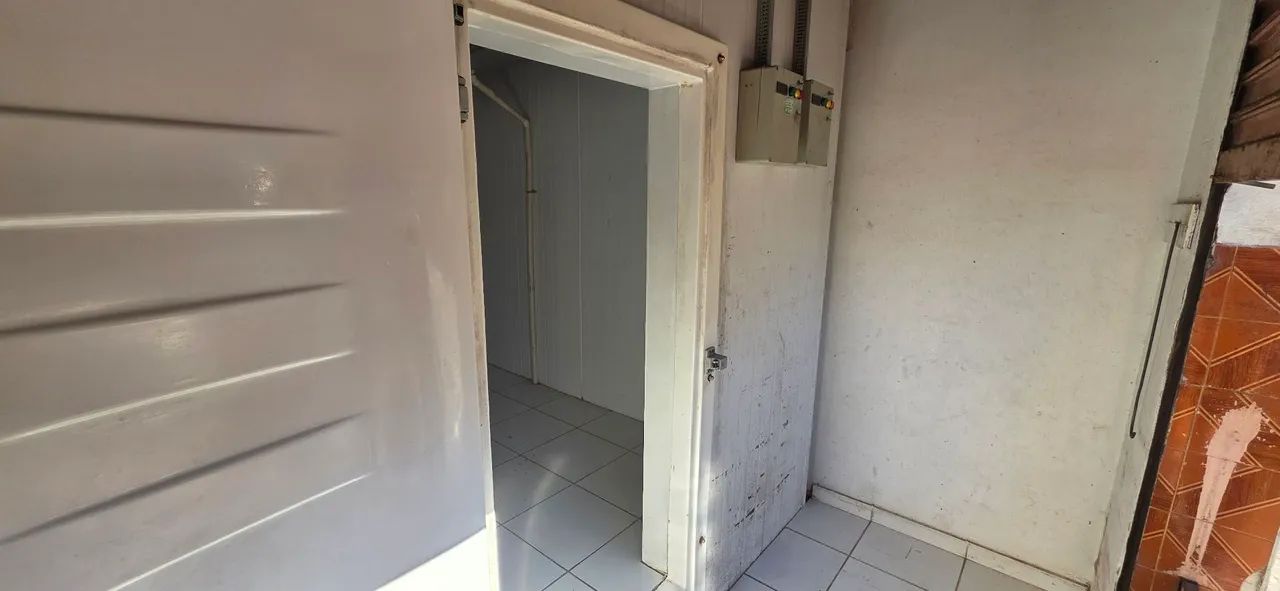 Loja com câmara frigorífica refrigerada e congelados - Foto 3
