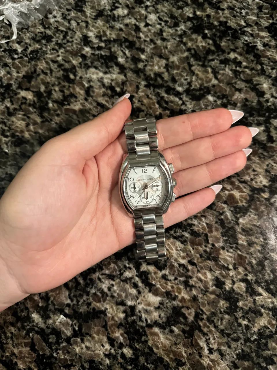 Relógio Michael Kors Runway Chronograph. - Foto 3