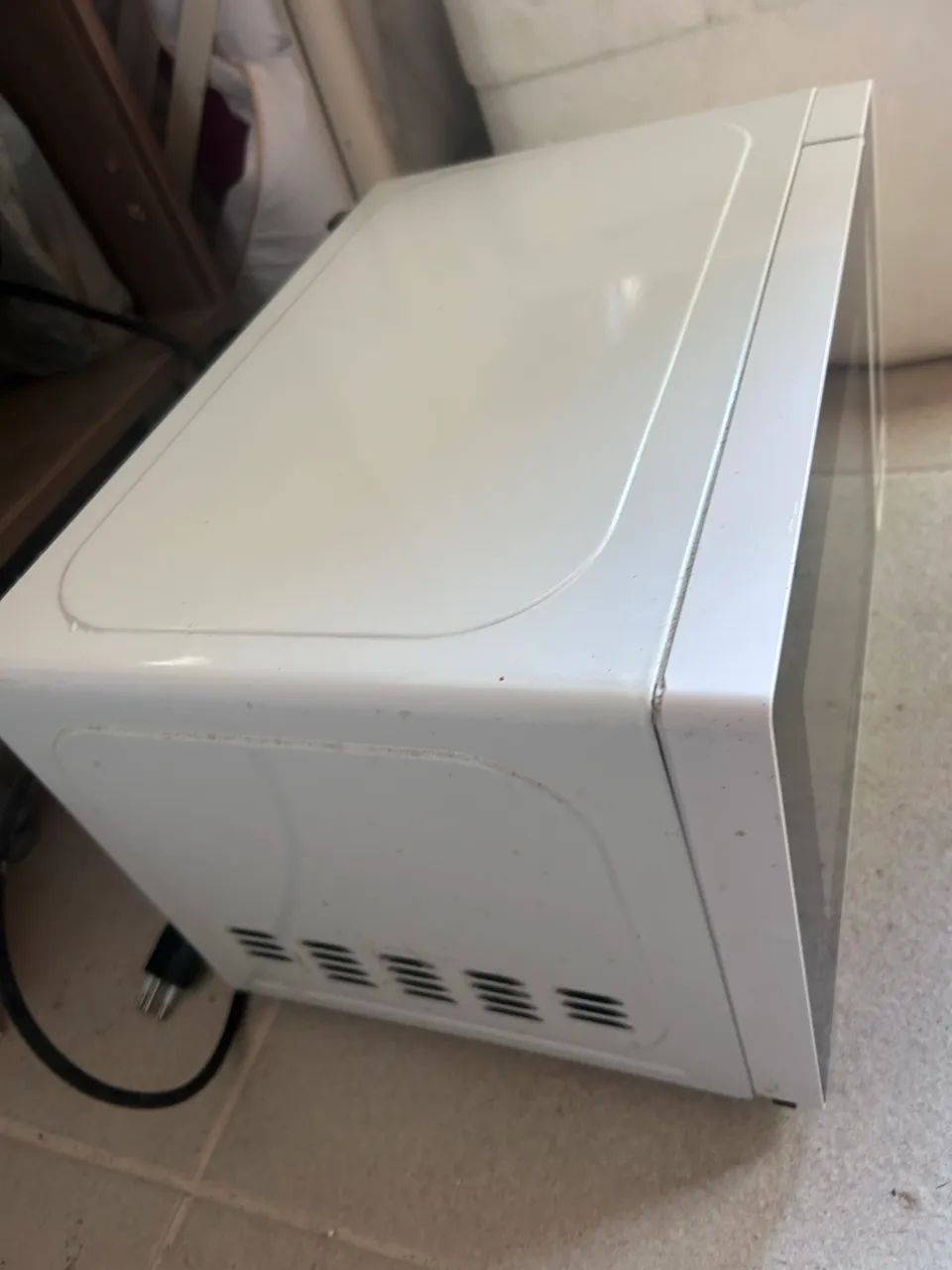 Micro ondas Midea semi novo - Foto 2