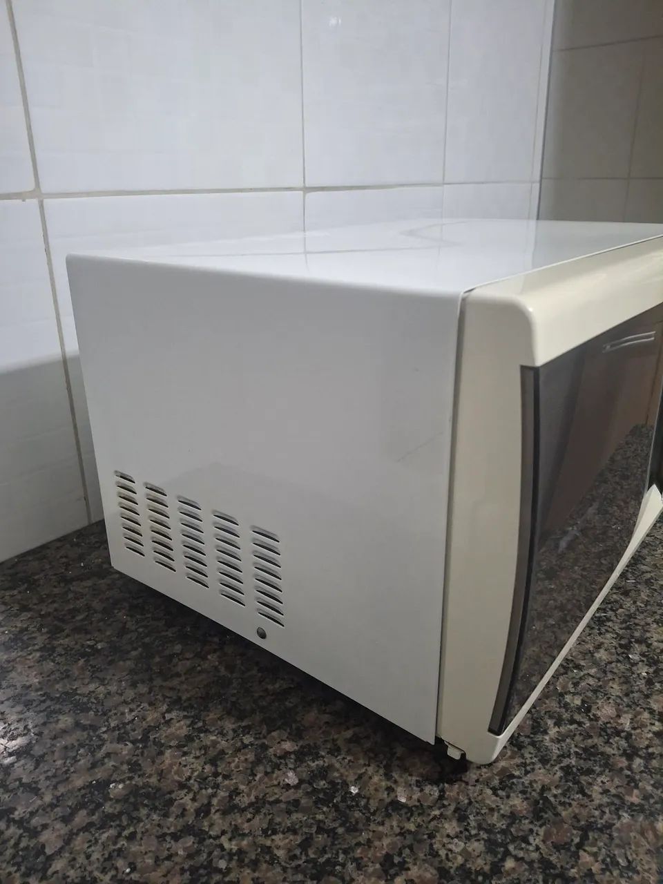 Microondas brastemp 31 litros  - Foto 5