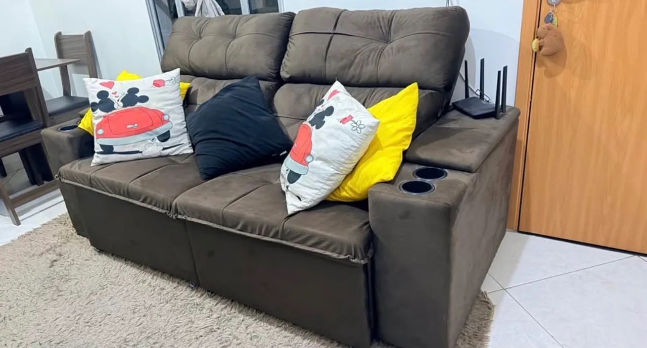 Sofá retrátil e inclinável com molas ensacadas e porta copo - Foto 4