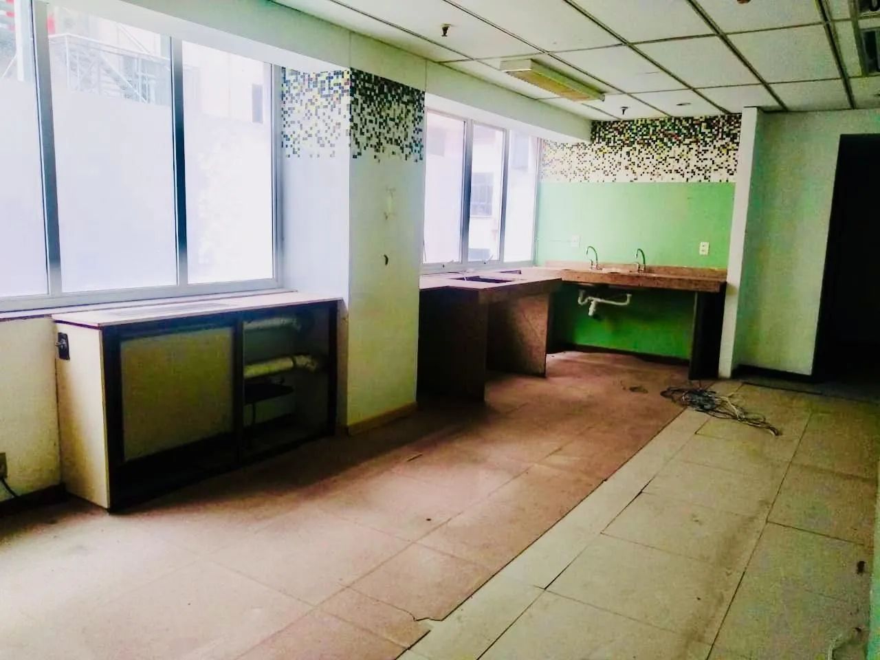 Comercial para Venda em Rio de Janeiro, Centro, 4 banheiros - Foto 5