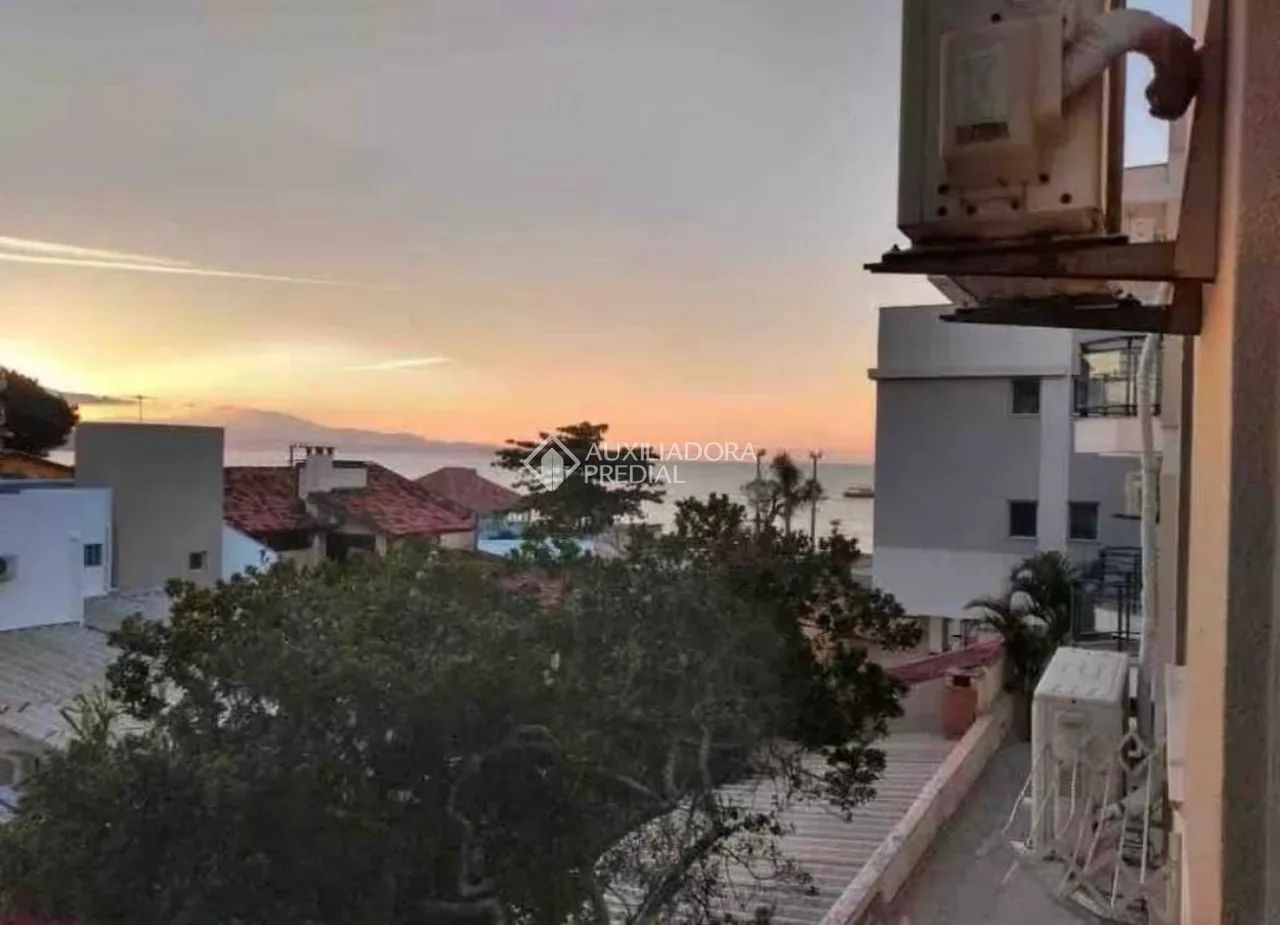 Venha morar próximo ao mar na praia de Canasvieiras - Foto 2
