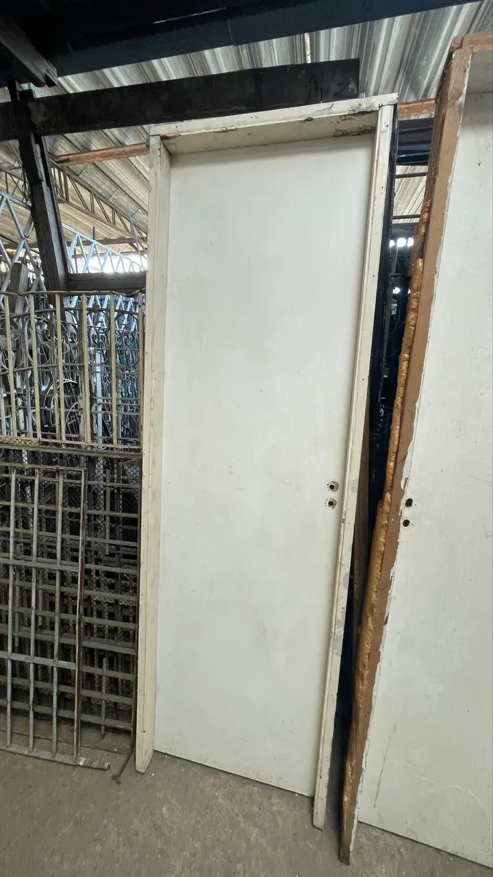 Portas Lisas Completas com Batente - Medidas Variadas  - Foto 4