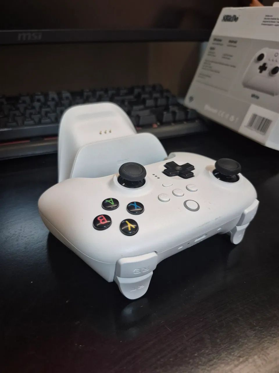 Controle 8bitdo ultimate com doc de carregamento - Foto 2