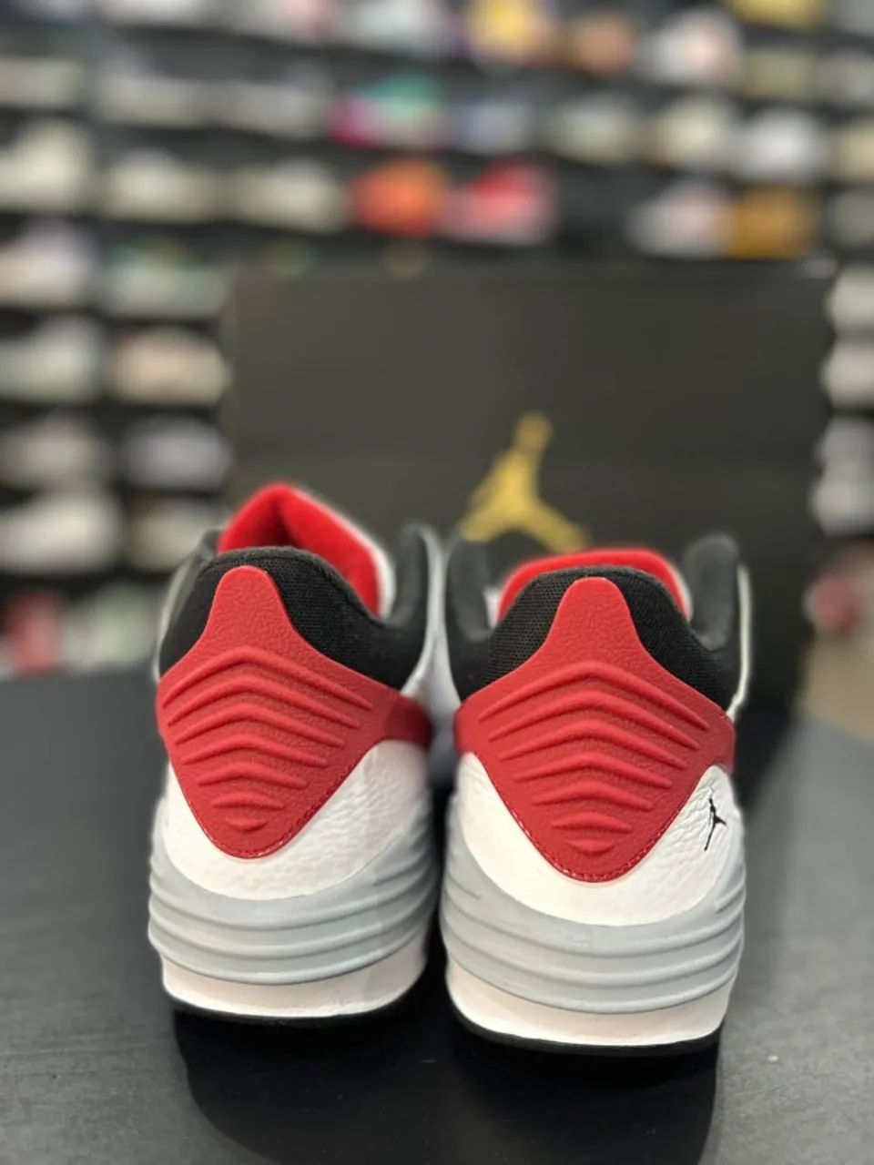 AIR JORDAN MAX AURA 5 - Foto 3