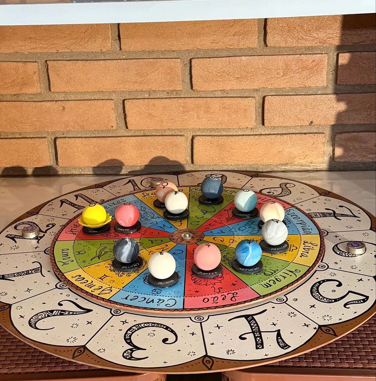 Mandala Astrológica Artesanal 60 cm Articulada com Planetas em Biscuit