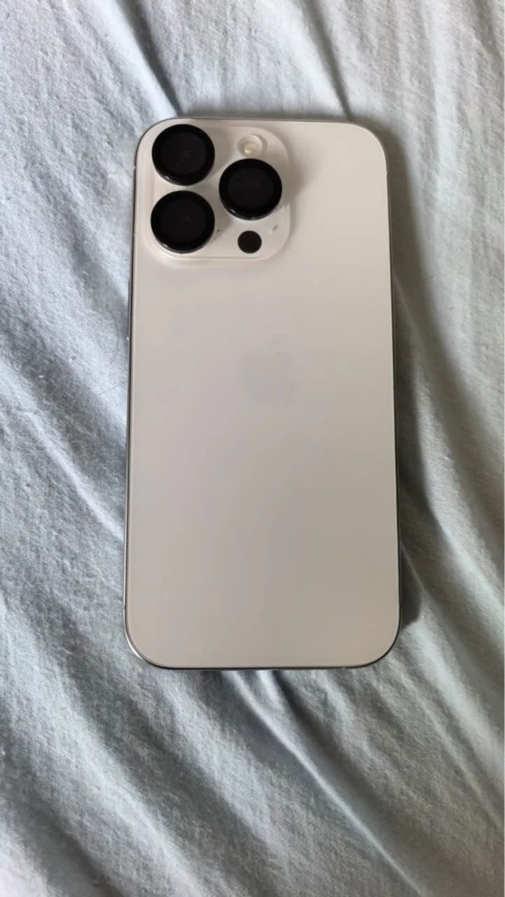 Vende-se iPhone pro 1TB branco 