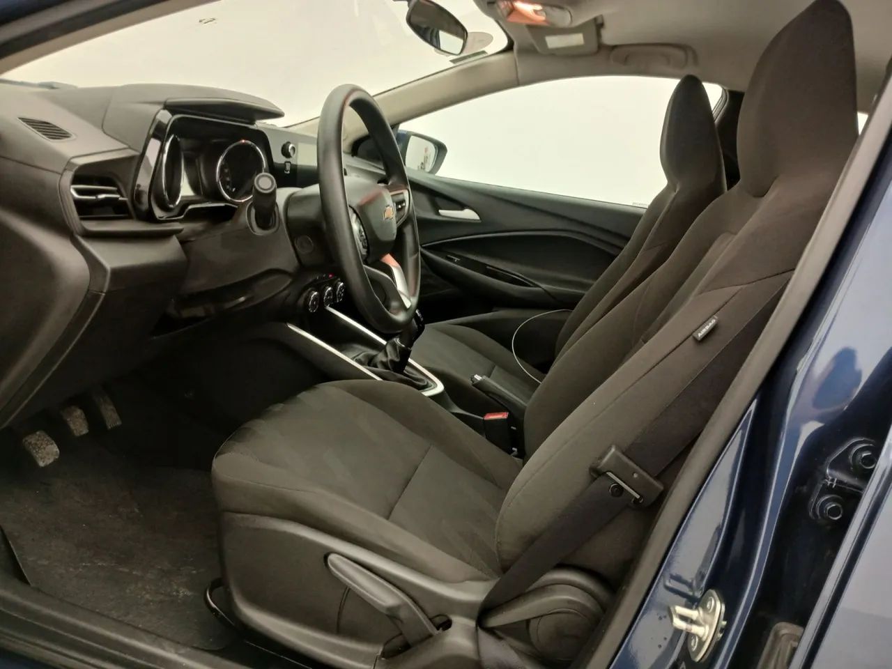 Chevrolet Onix Hatch 1.0 12V Flex Mec. 4P, foto 16 de 18
