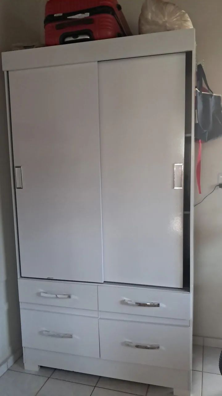 Guarda roupa infantil 