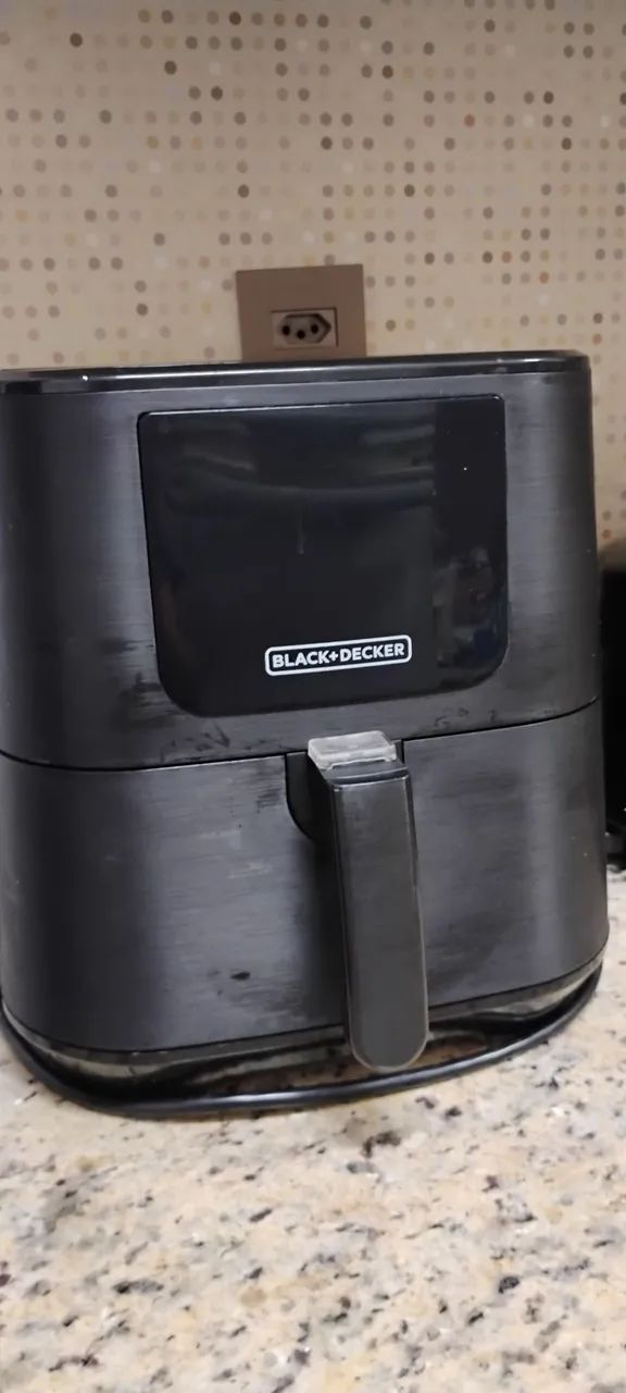 Fritadeira Air Fryer Black + Decker AFD7Q - Foto 6