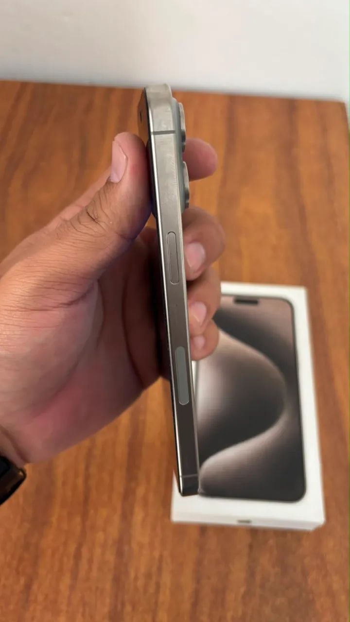 Vendesse iPhone 15 pro max  - Foto 2
