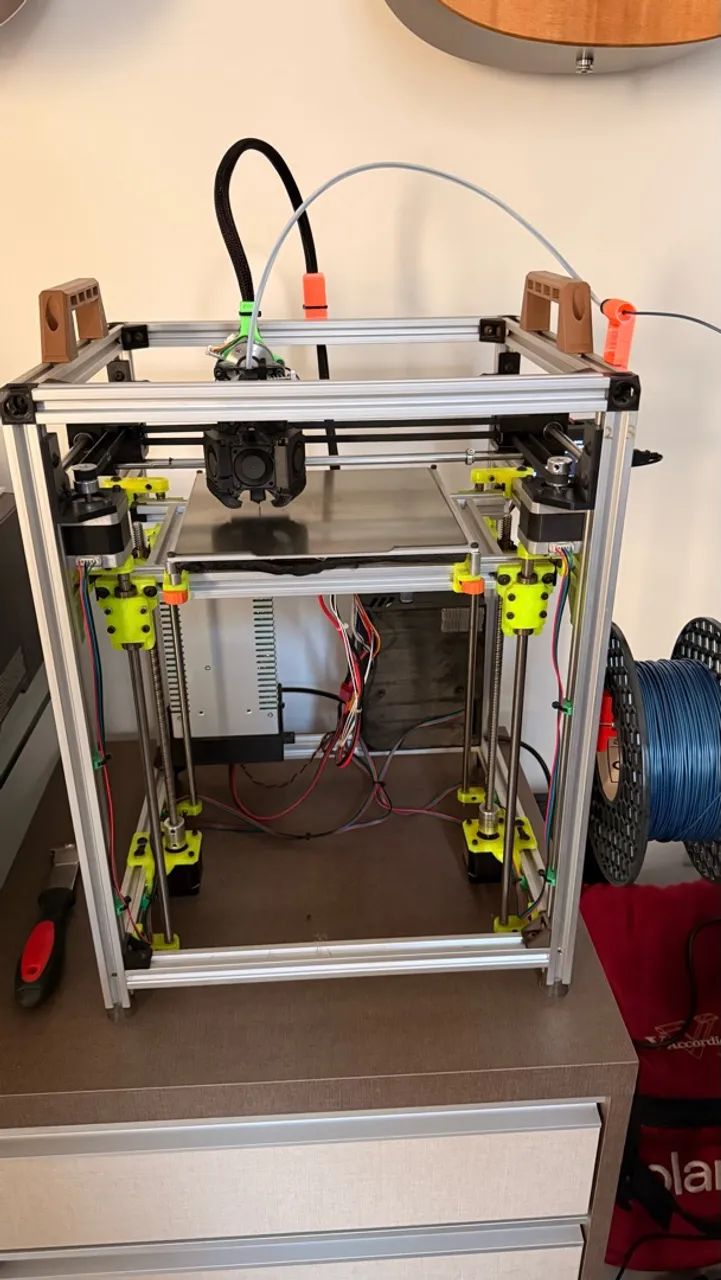 "Impressora 3D CoreXY Estilo HyperCube Evolution (Customizada / DIY)"