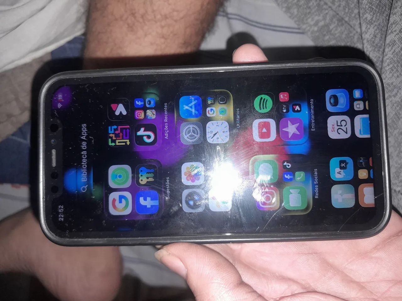 IPhone 11 em bom estado, tudo funcionando perfeitamente em bom estado.  - Foto 4