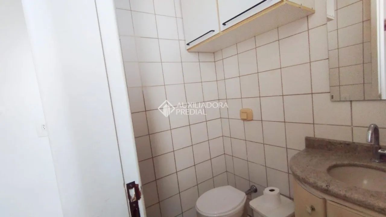 SALA COMERCIAL NO BALNEARIO ESTREITO COM 40M² - Foto 2