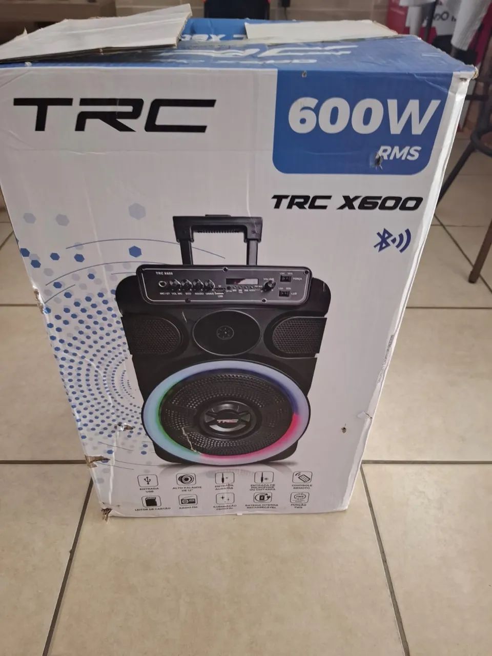 Vende-se caixa de som com microfone - Foto 4