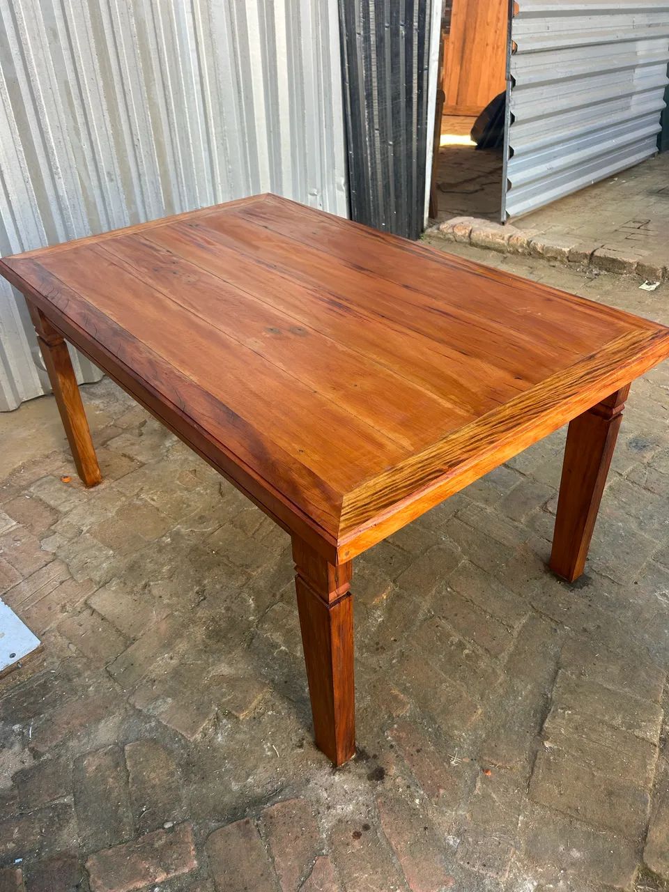 Mesa rústica de peroba rosa maciça 