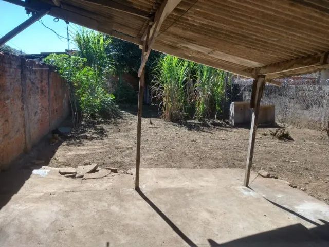 Casa Espaçosa Simples Av Brasil - Foto 3