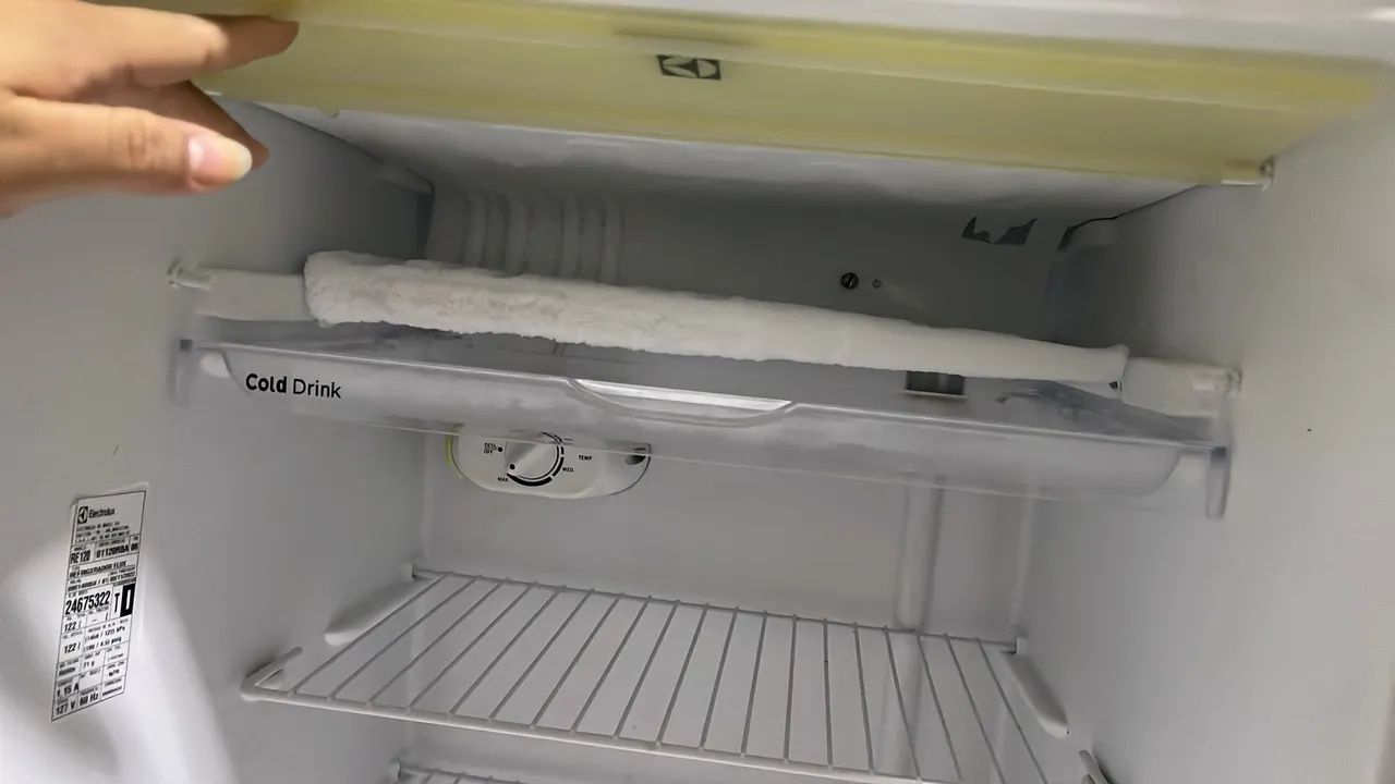 Frigobar Electrolux - Foto 2