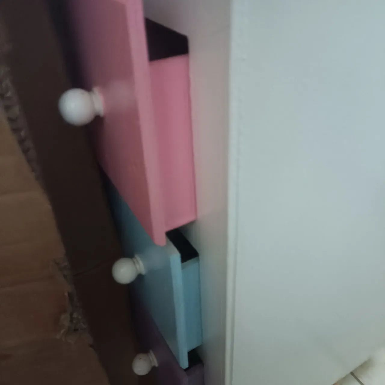 Mini Cômoda Colorida com 9 Gavetas DECORAÇÃO PARA FESTAS - Foto 2