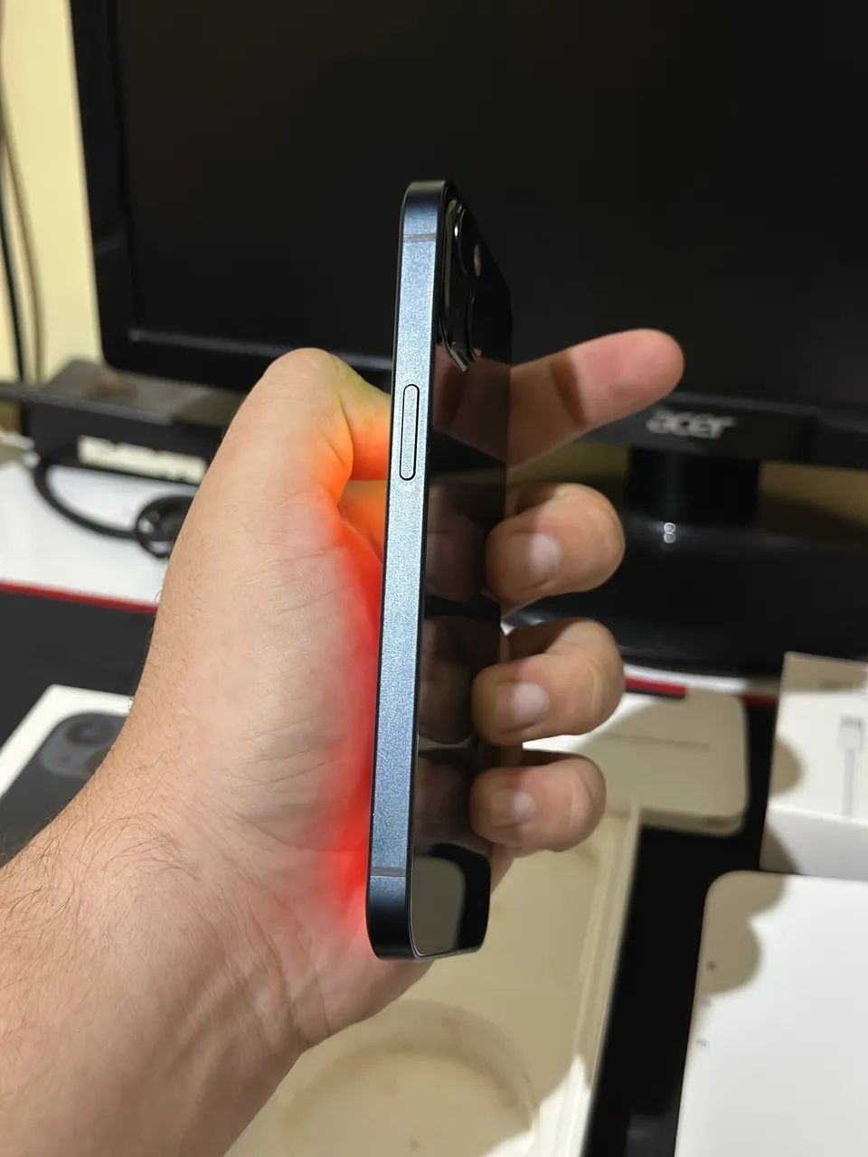iPhone 13 128gb com nota fiscal, caixa e todos acessórios!  - Foto 4