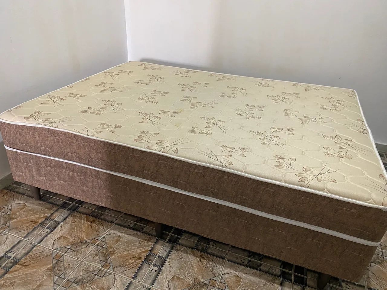 Cama Box de Casal - Bom Estado (2 meses de uso) - Foto 3