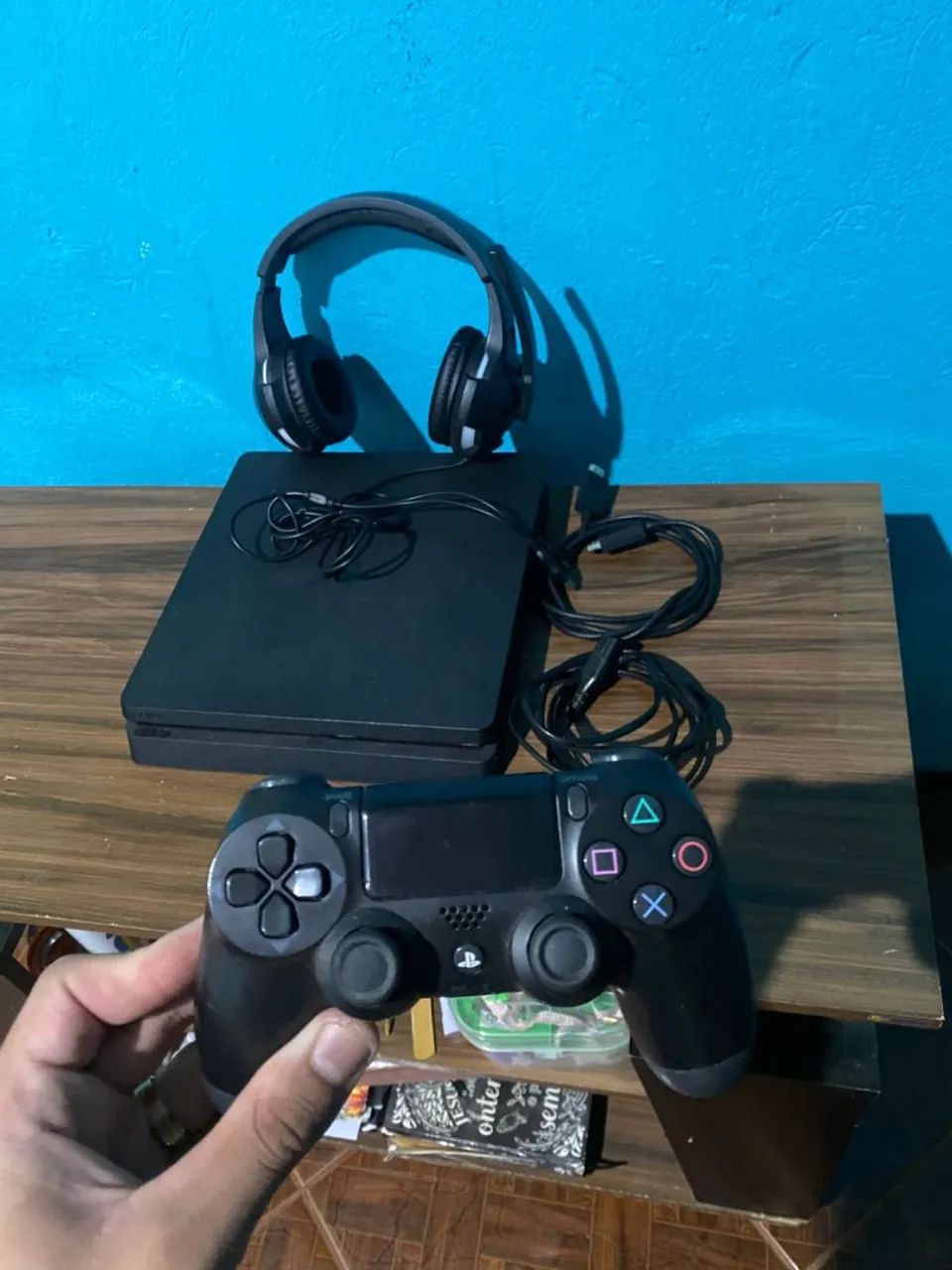 Ps4 slim 500gb+ headset 