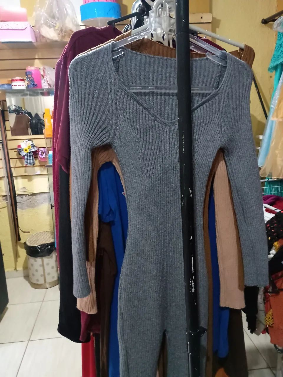 Macacão de tricô feminina 