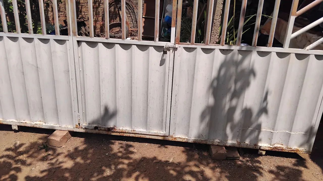 VENDO PORTÃO 