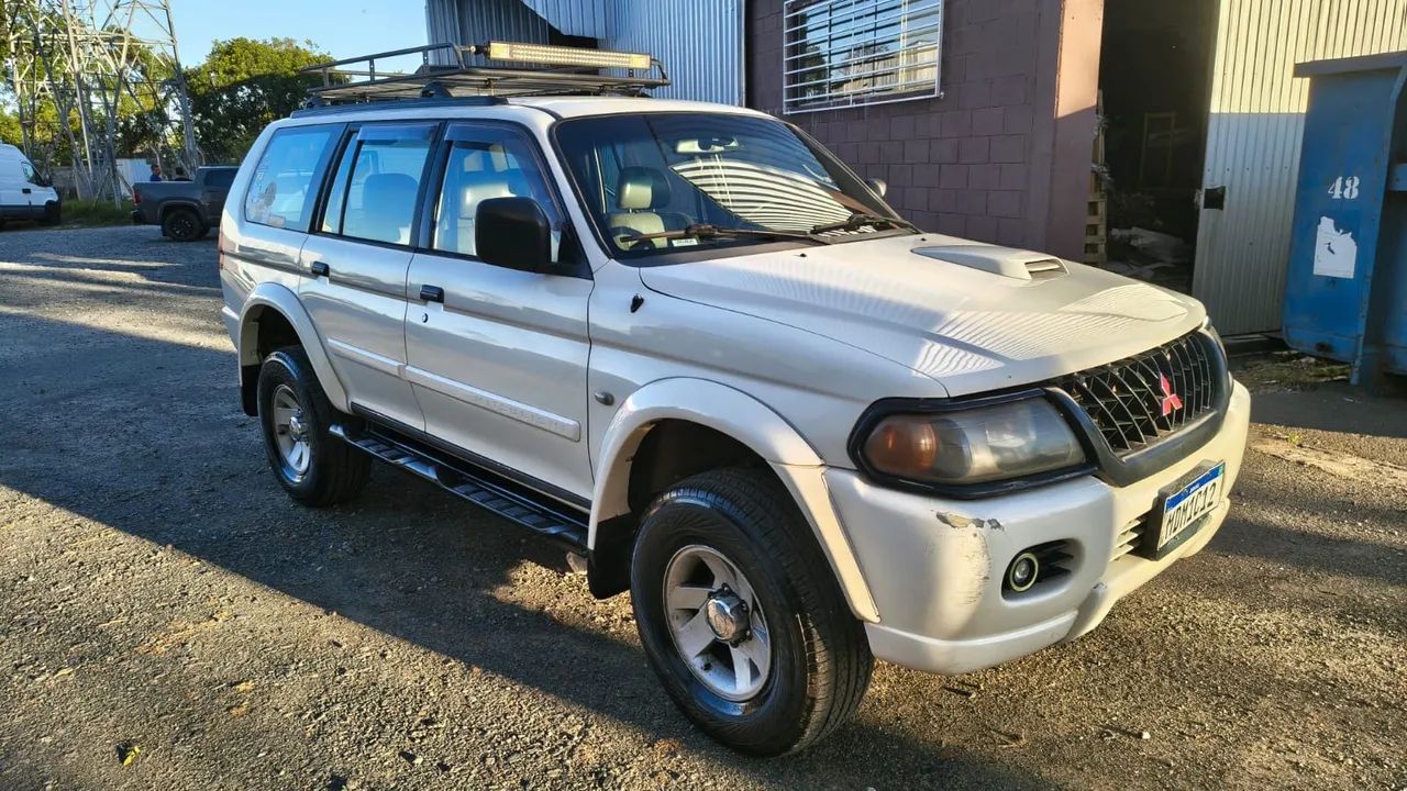 Mitsubishi Pajero Pajero GLS 2.8 Diesel Turbo Mec. 2002