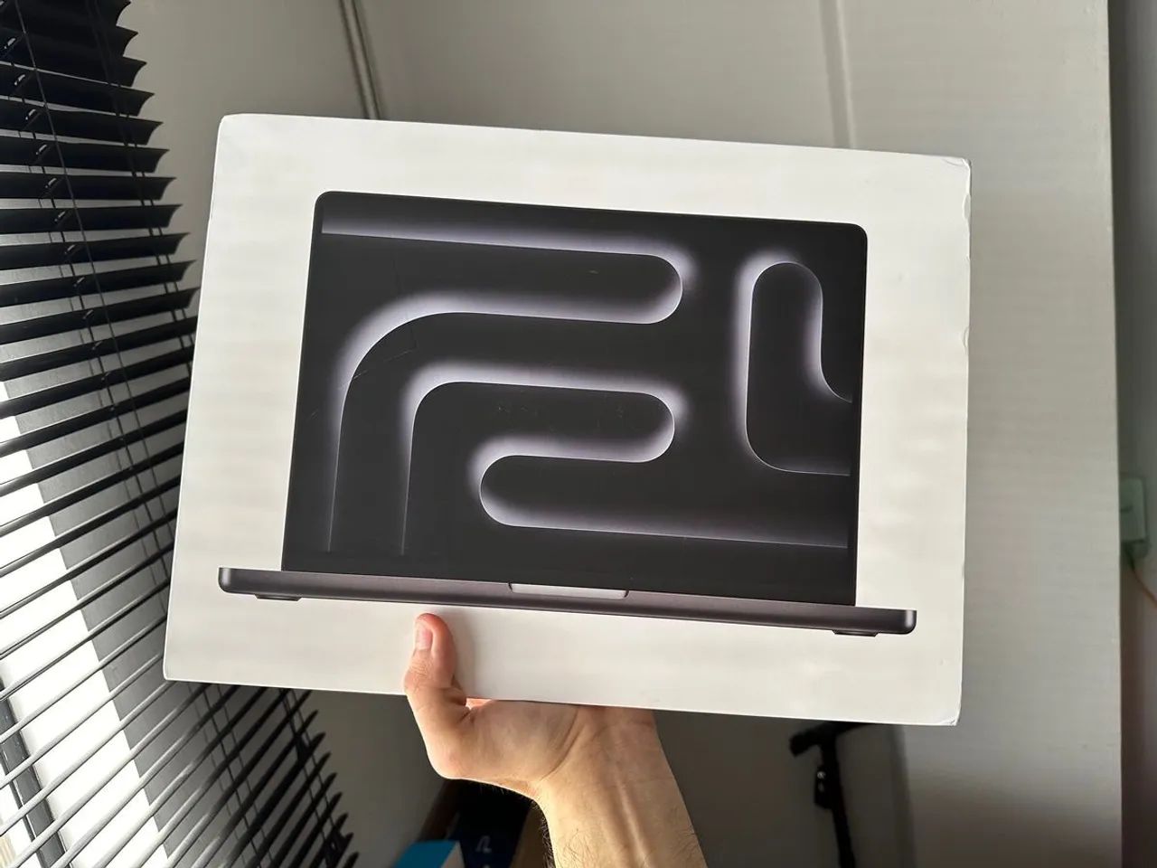 MacBook Pro 14P M5 Pro 24GB, 1TB  - Foto 2