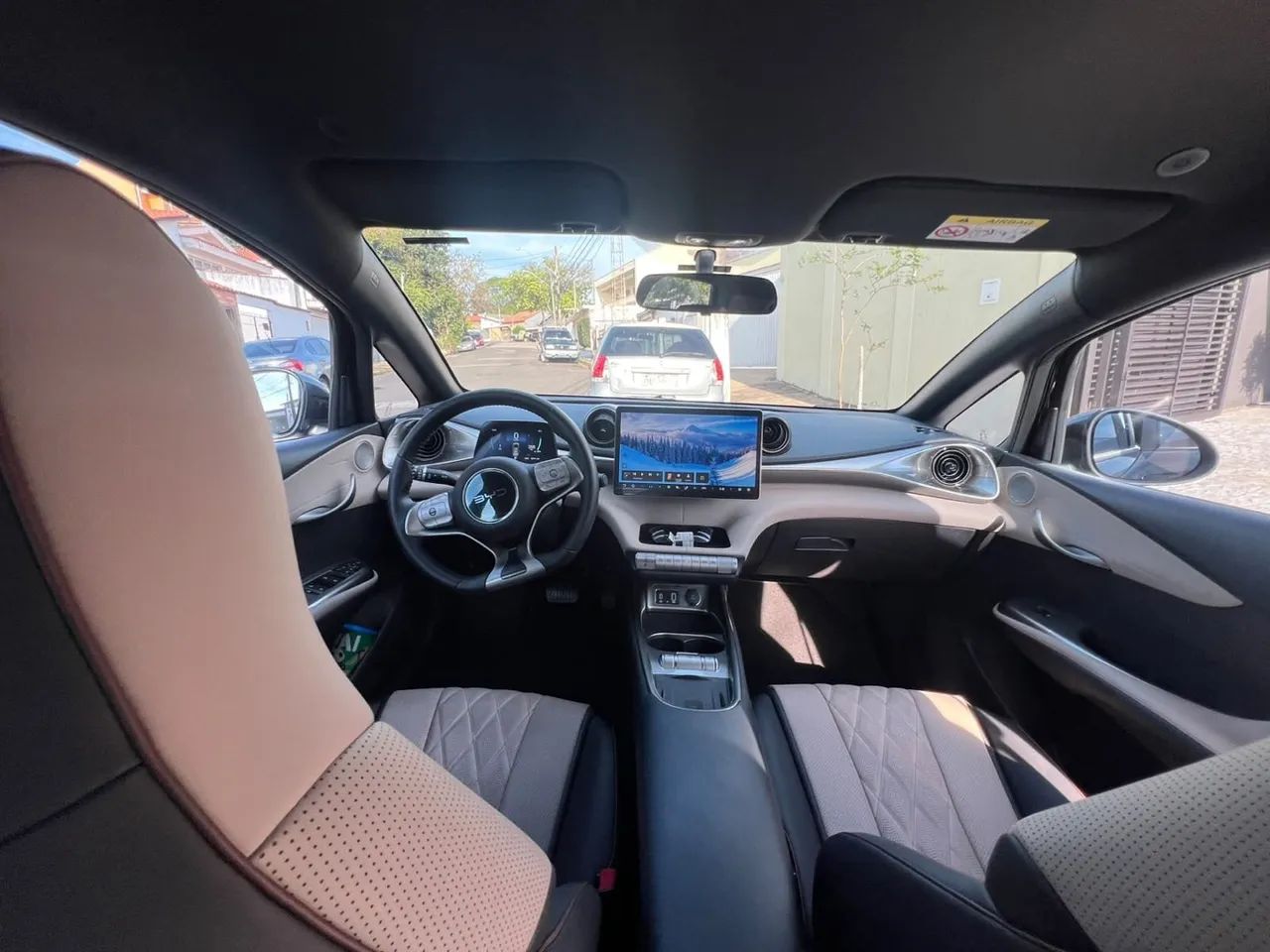 BYD Dolphin EV (Elétrico) 2026