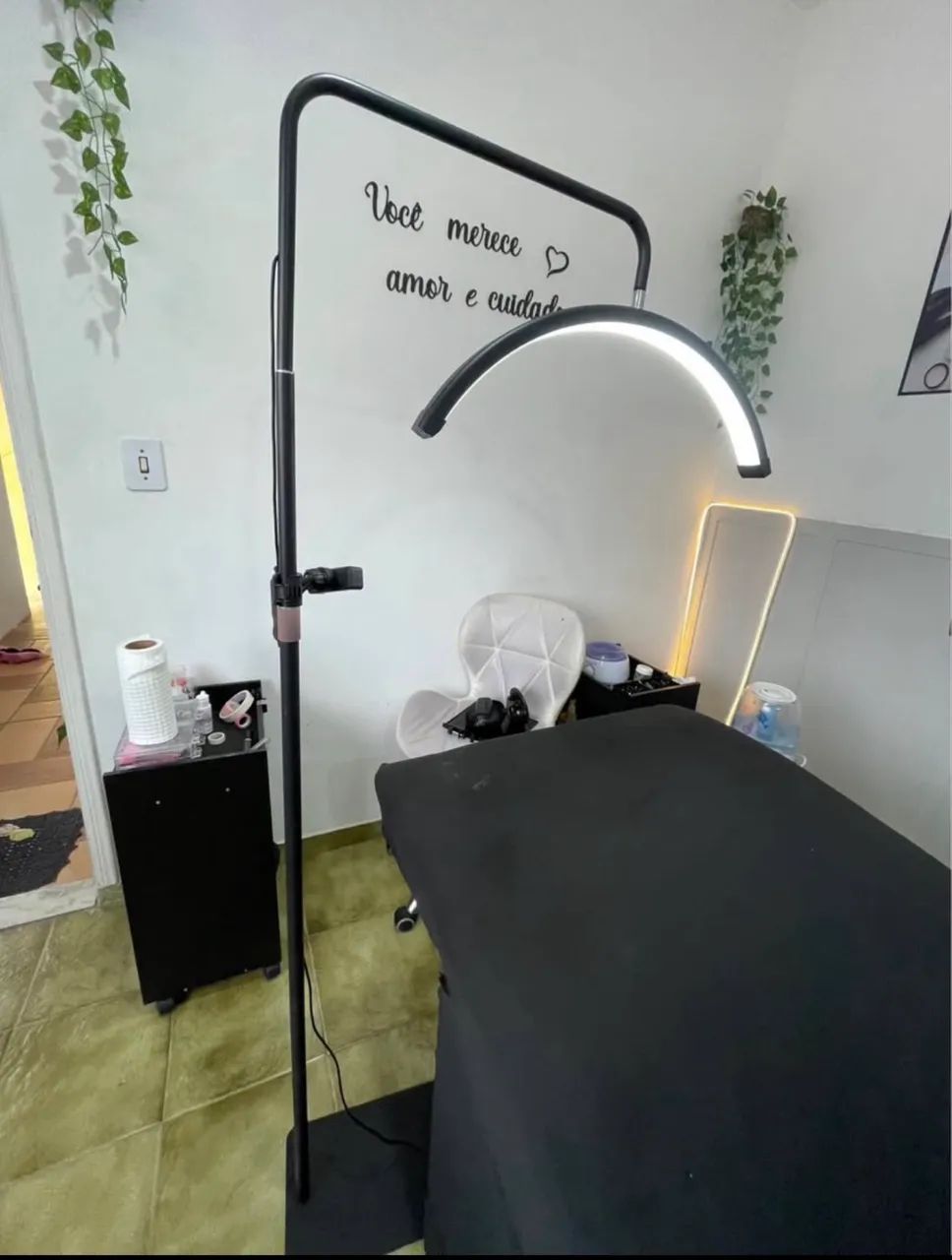 Luminária meia lua 