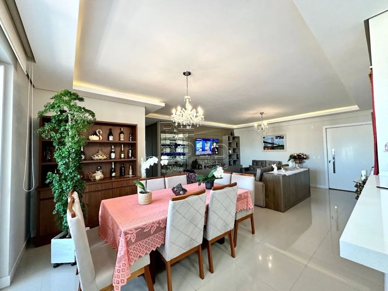 Apartamento com vista mar e 3 suítes no Estreito - Foto 4
