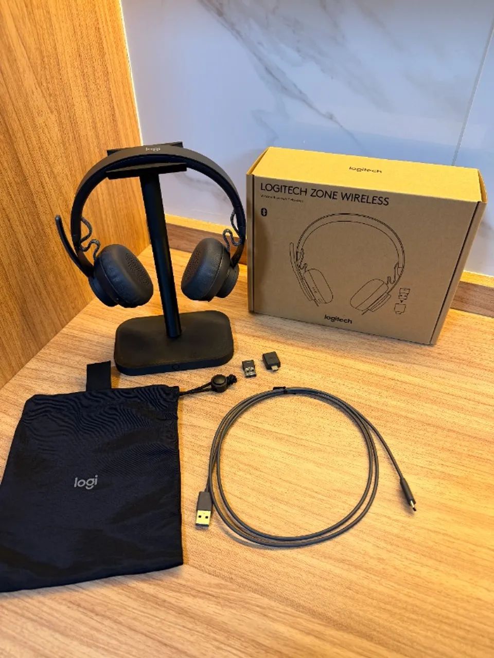 Headset Logitech Zone Wireless UC Graphite - PN 981-000913 - Fones