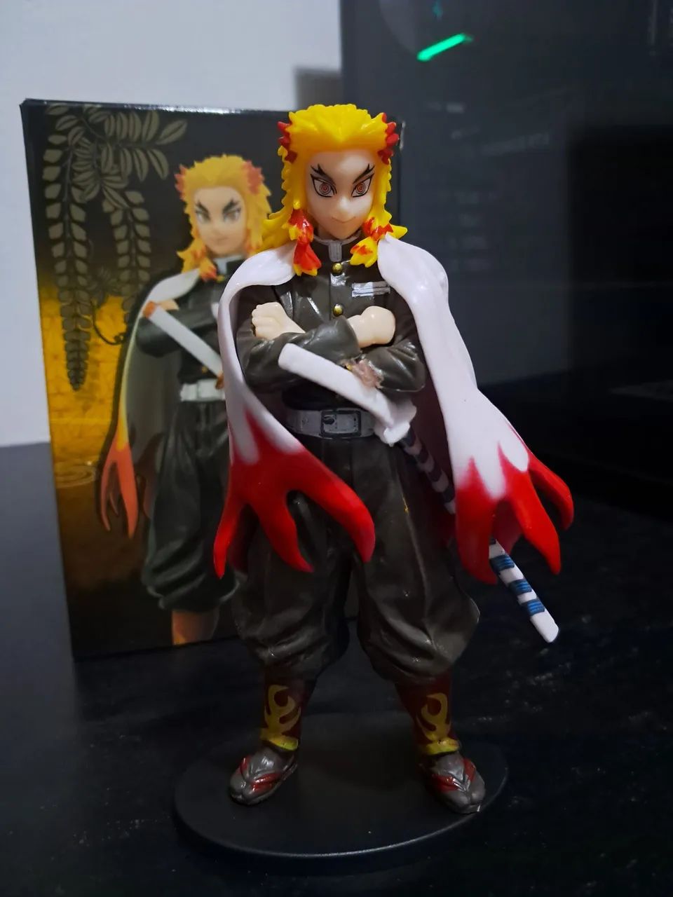 Action Figure Demon Slayer - Kyojuro Rengoku 15cm - Foto 2