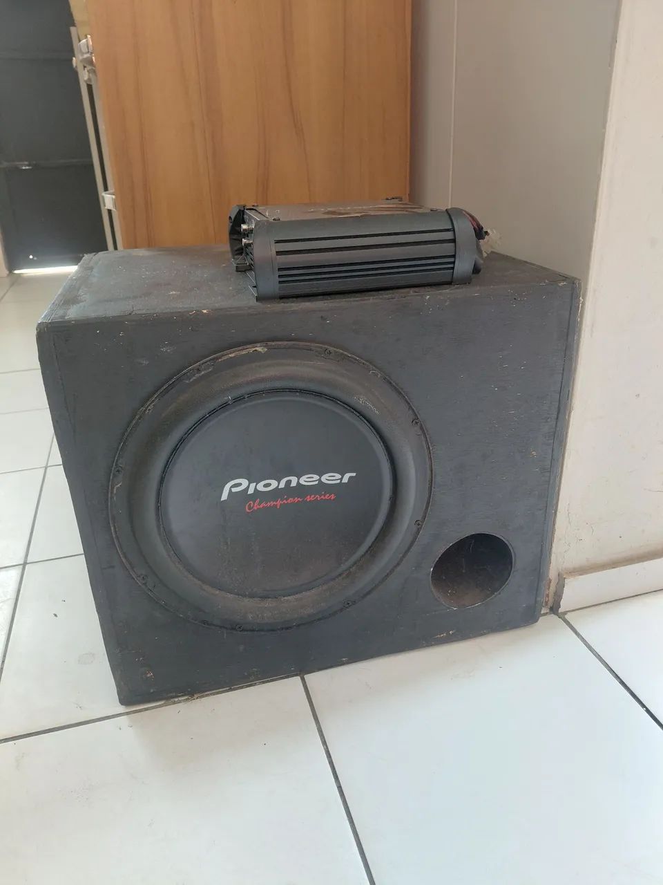 Subwoofer Pioneer + módulo 