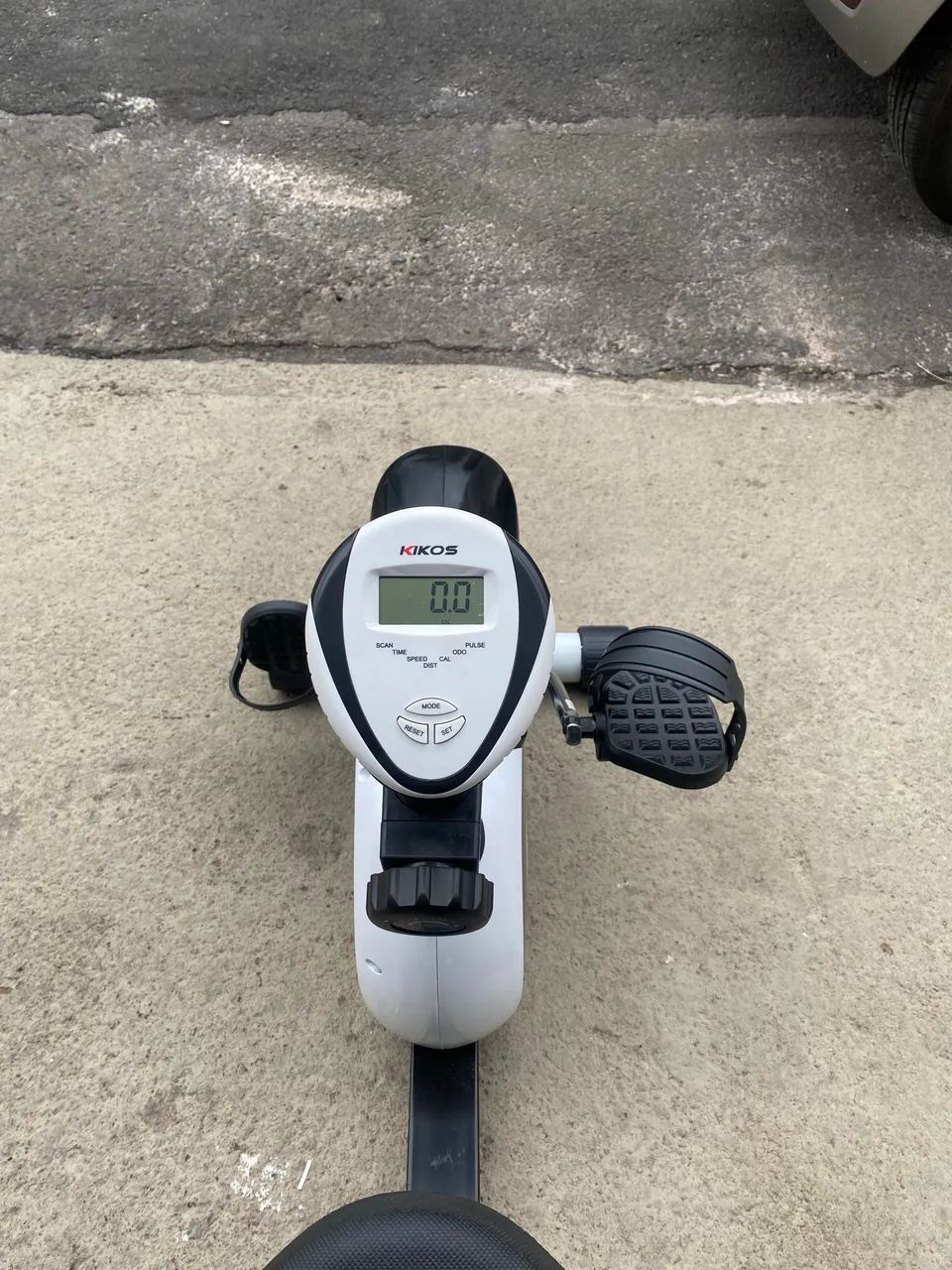 Bicicleta Ergométrica Kikos KR3.8 - Foto 3
