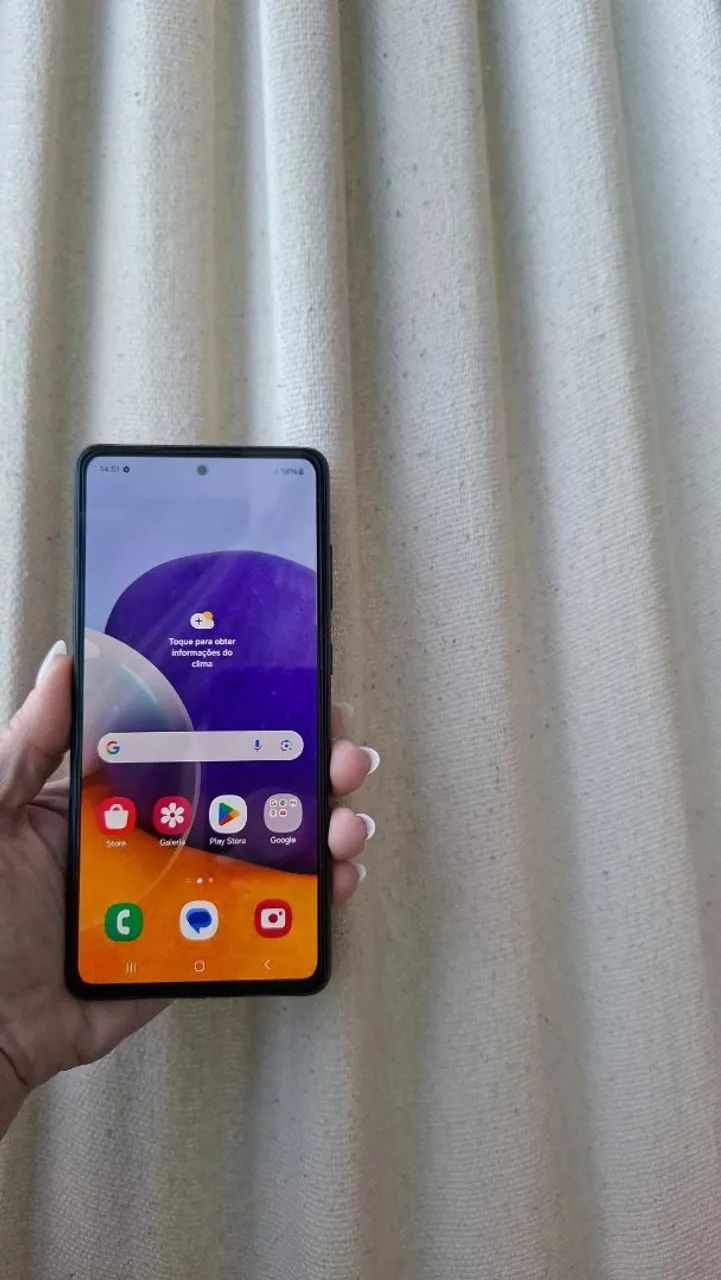 Samsung A72
