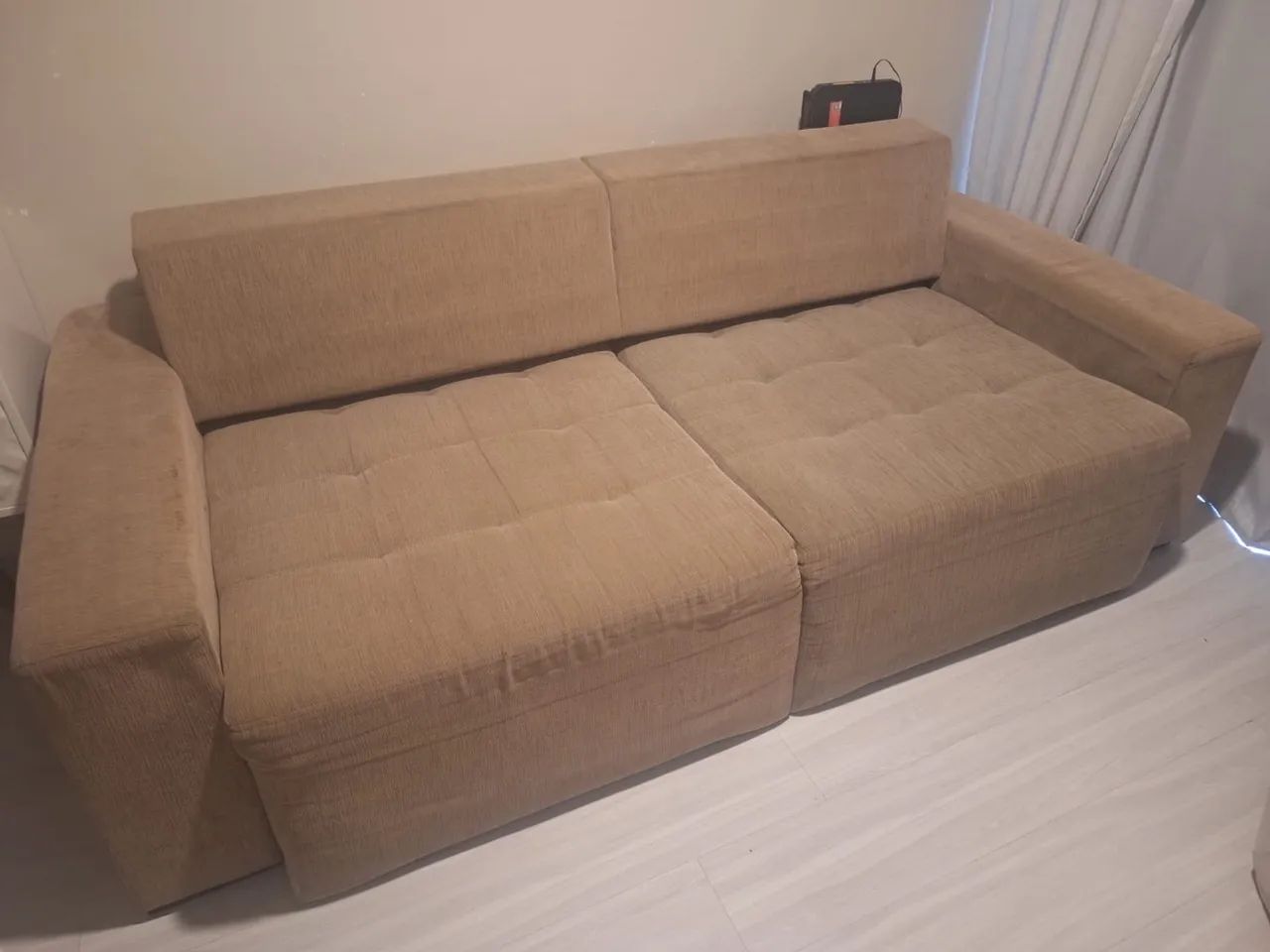 Sofá Retrátil 4 lugares