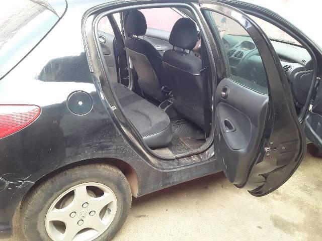 Peugeot 206 1.4 ano 2004/2005 - Foto 4