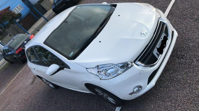 Peugeot 208 1.5 2015 Active Pack - Foto 2