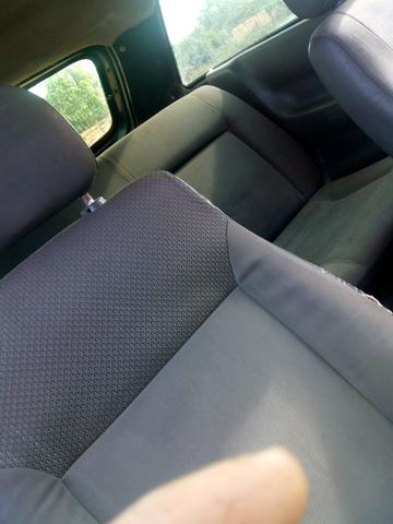 Vendo um Gol G4 2009 com 2014 na mão, ta todo novo - Foto 3