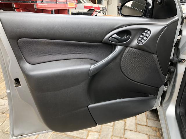 Focus sedan 1.6 completo 2004 - Foto 13