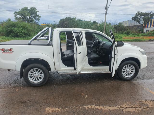 Hilux - Foto 9